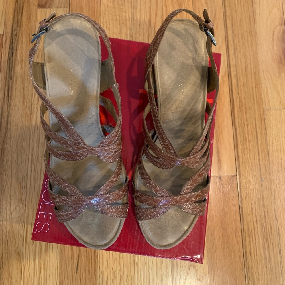 Aerosoles | DK Tan Leather Headliner Sandal